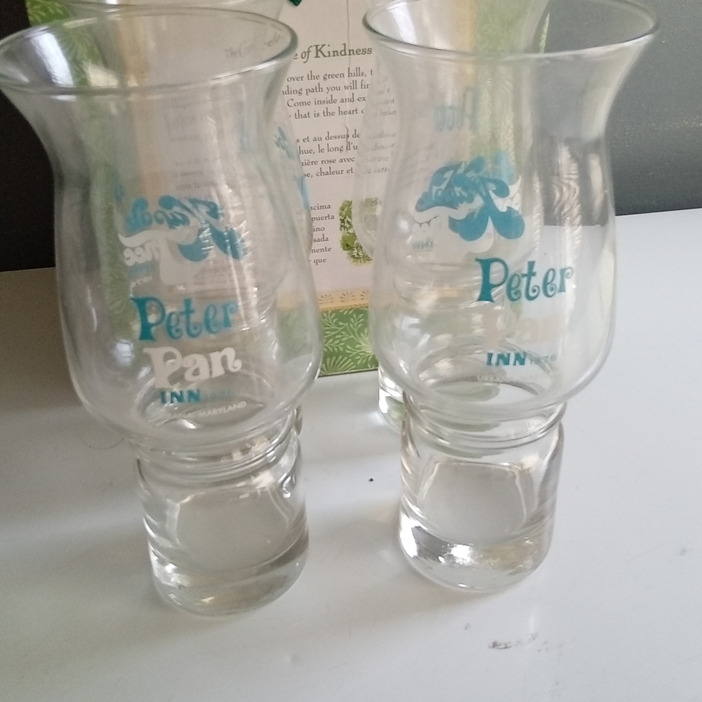 Vintage 1976 Peter Pan Inn Kapok‎ Tree Inn Hurricane Cocktail Glasses Set of 4